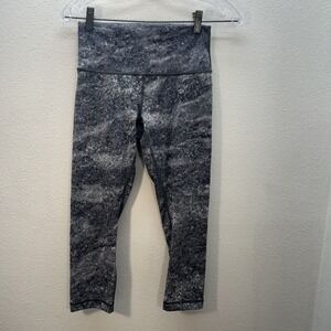 Lululemon Wunder Under High Rise 21" Crop Leggings Gray Cropped Sz 6 Print Gym